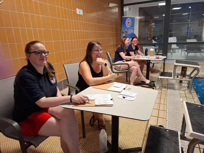 1. 12h-Neujahrsschwimmen 2025