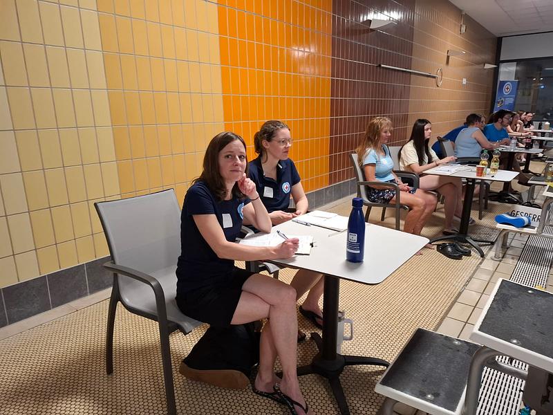 1. 12h-Neujahrsschwimmen 2025