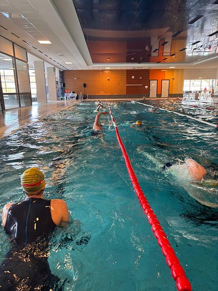 1. 12h-Neujahrsschwimmen 2025