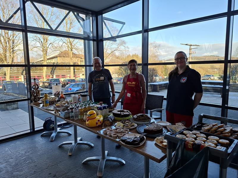 1. 12h-Neujahrsschwimmen 2025