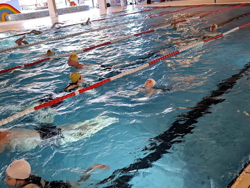 1. 12h-Neujahrsschwimmen 2025